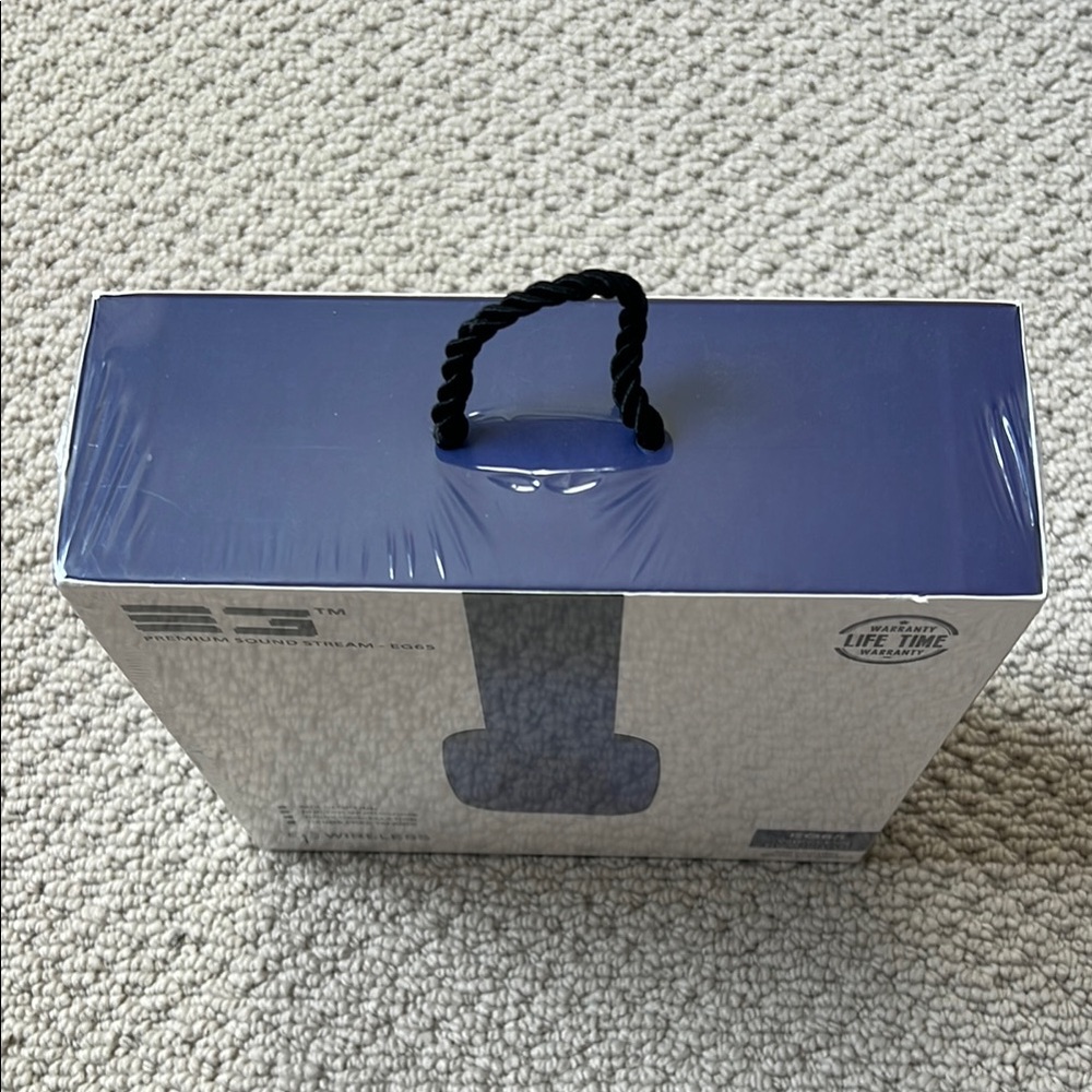 EG65 Wireless Headphones - Blue - Picture 3 of 3